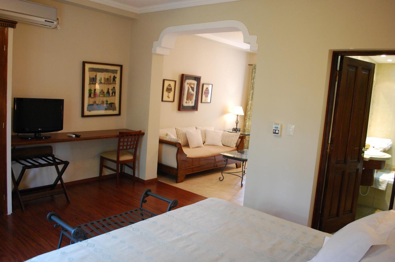 Hotel Del Antiguo Convento Салта Екстериор снимка